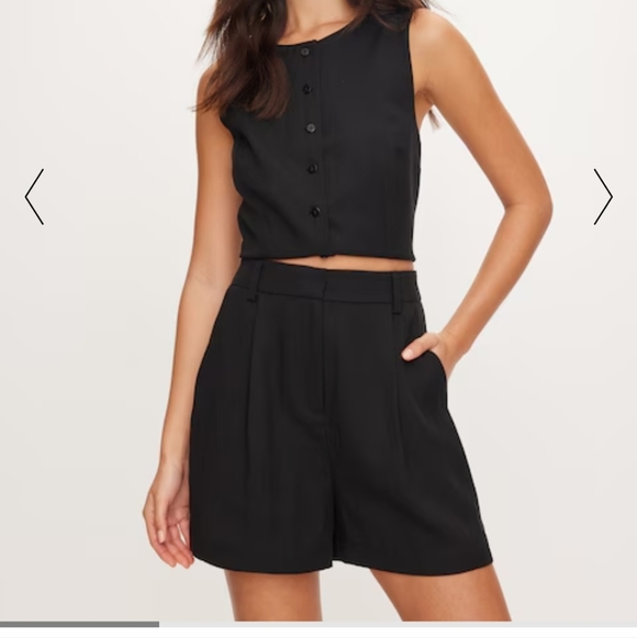 OAK + FORT Pants - Oak and Fort High Rise Black Tailored Shorts